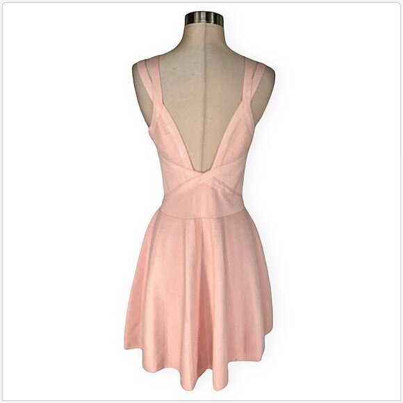 Guess Blush Pink Double Strap Bandage Fit Flare Skater Stretch Cocktail Dress M - Picture 4 of 5